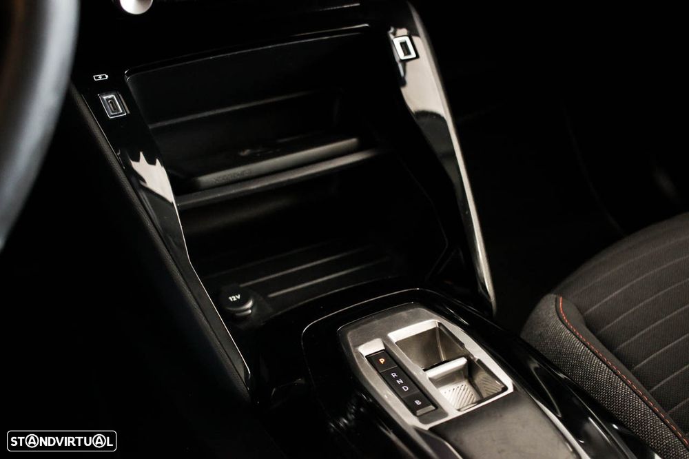 Peugeot e-208 Active Pack - 17