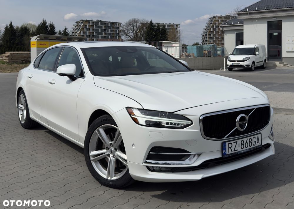 Volvo S90 T5 Geartronic Momentum Pro - 1