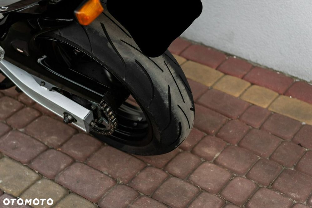 Yamaha FZS - 10