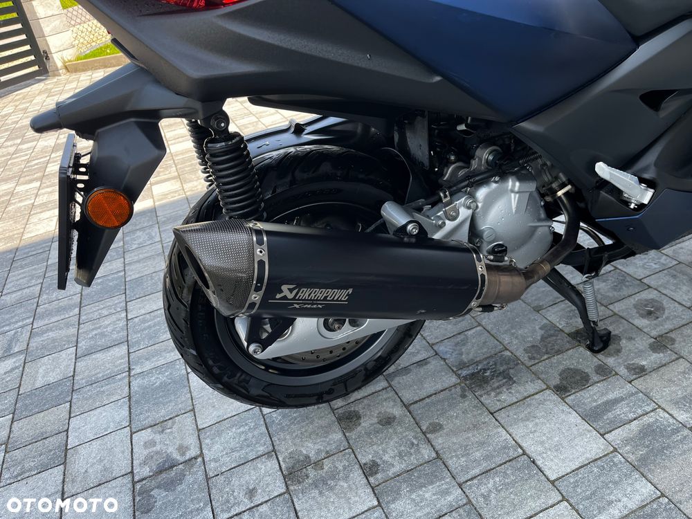 Yamaha X-max - 8