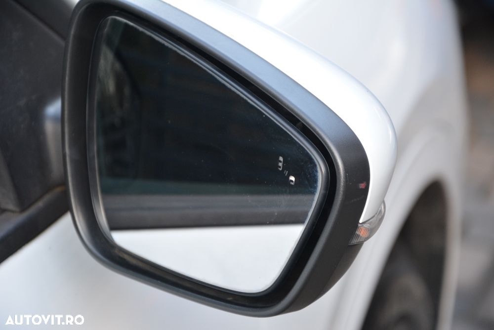 Ford Kuga 2.5 Duratec FHEV ST-LINE - 23