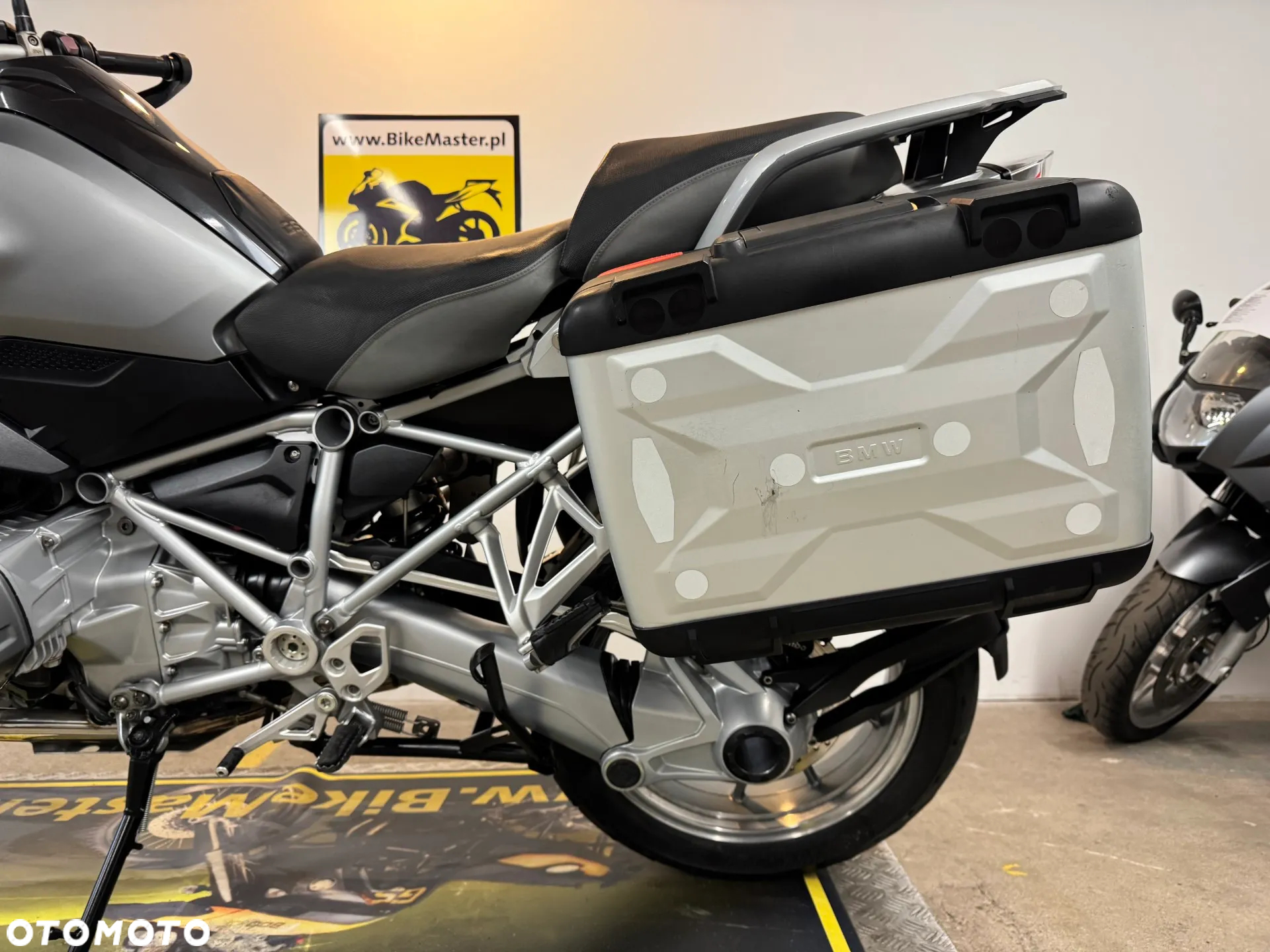 BMW R - 26