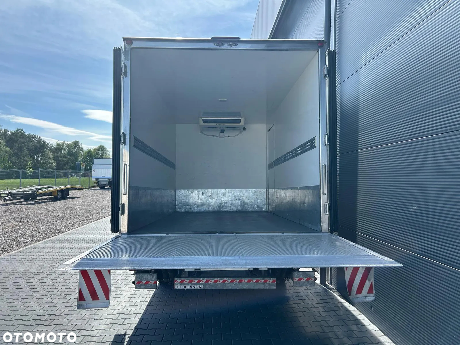 Iveco Daily 35C15 3.0 HPI Chłodnia 400cm długości + winda 1000kg **Niski przebieg**Bez AdBlue**Klima**Sprowadzony**Super stan** - 9