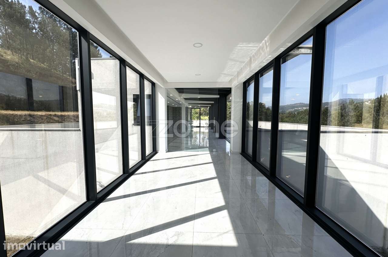 Moradia isolada de Luxo com Vista ao Rio no Marco de Canaveses. - Grande imagem: 3/56