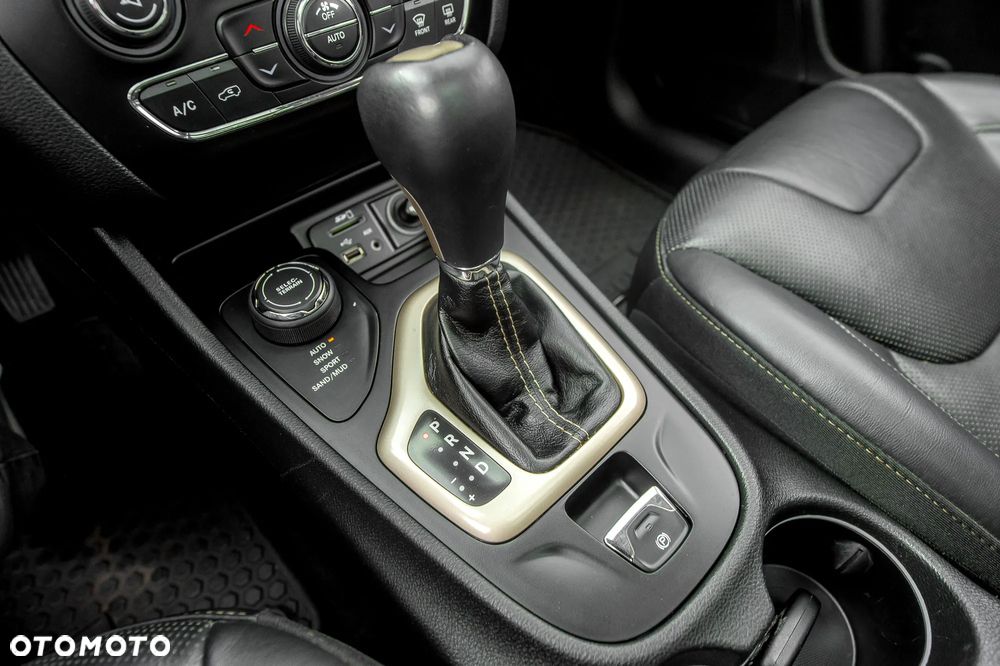 Jeep Cherokee 2.2 Multijet Active Drive II Automatik 75th Anniversary - 39