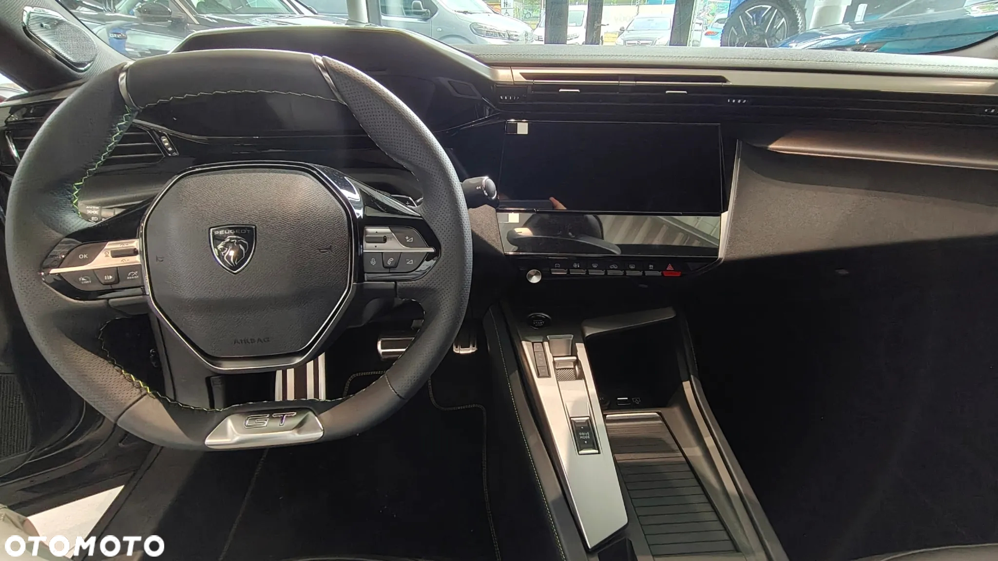 Peugeot 408 1.6 Plug-In Hybrid 225 GT EAT8 - 3