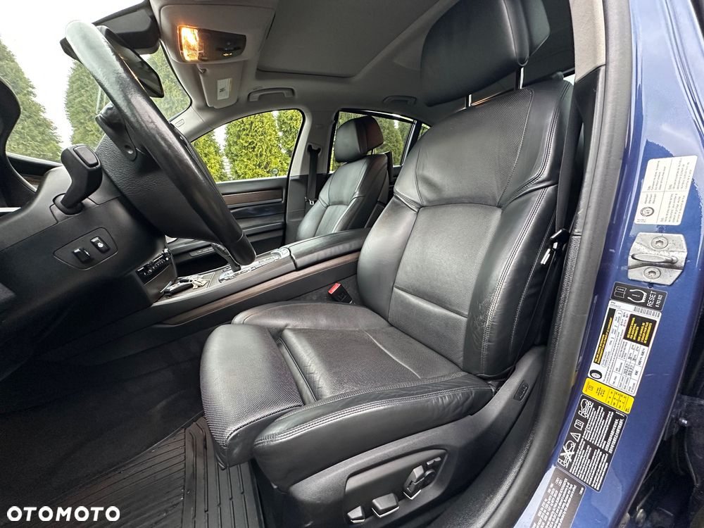 BMW-ALPINA B7 Biturbo - 24