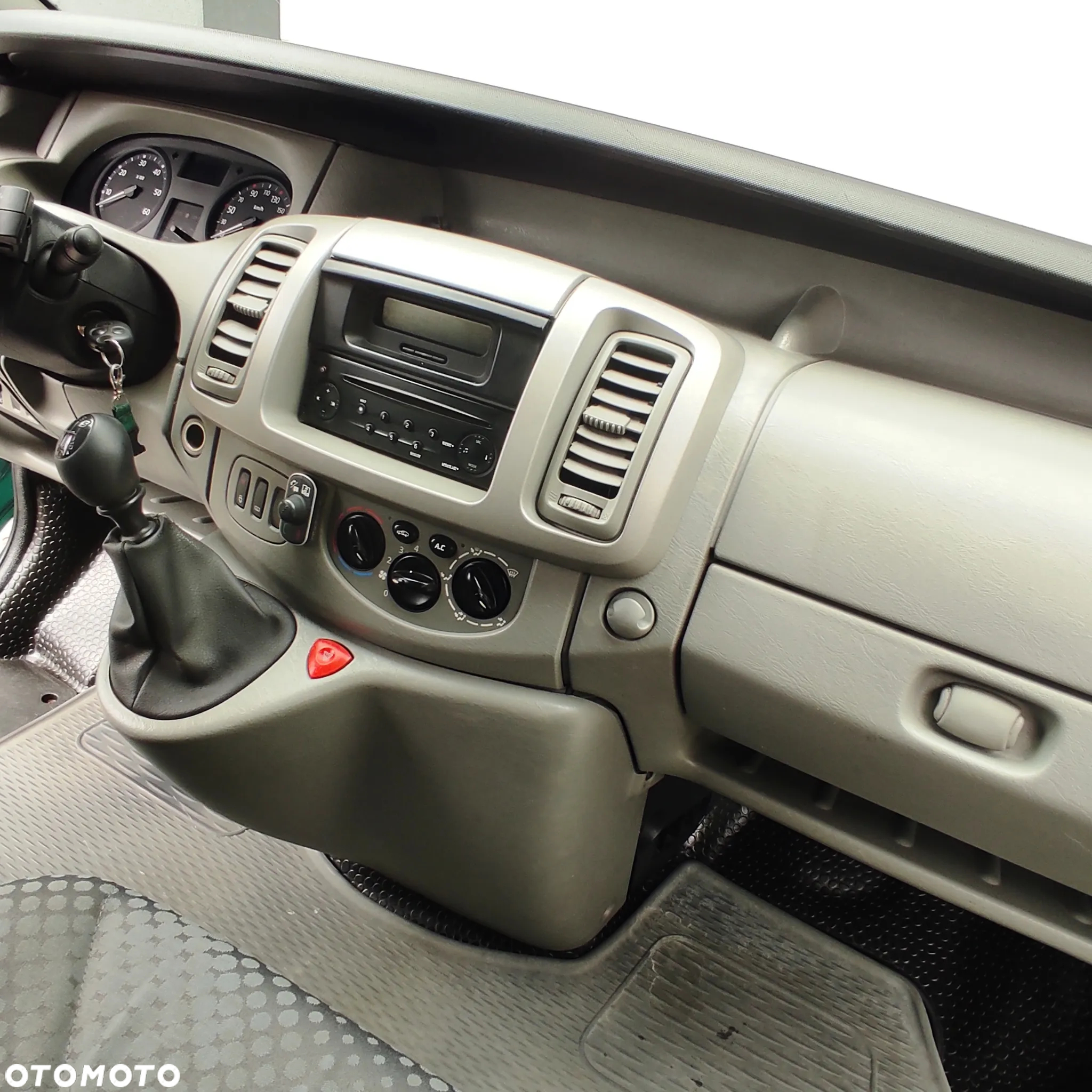Renault Trafic L2H1 Pack Clim - 26