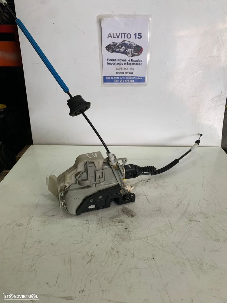 Fechadura Frente Esquerda Audi A3 – Referência 8J1 837 015 C - 2