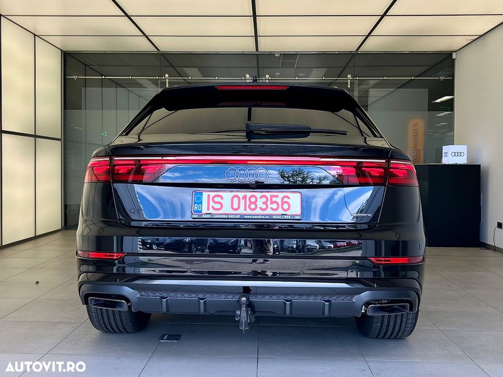 Audi Q8 - 7
