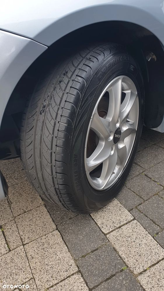 Mercedes-Benz Klasa B 180 BlueEFFICIENCY Edition - 35