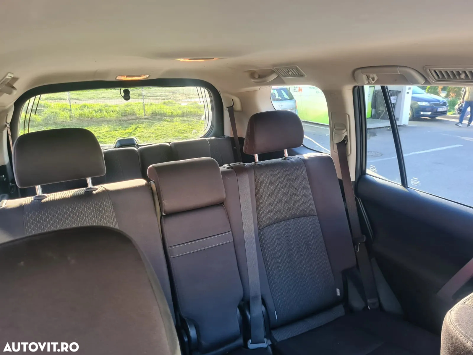 Toyota Land Cruiser 2.8l D-4D 204 CP A/T 7 locuri Executive - 7