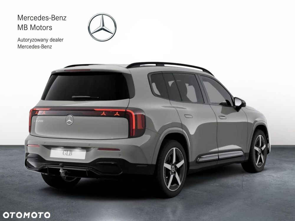 Mercedes-Benz GLB - 5