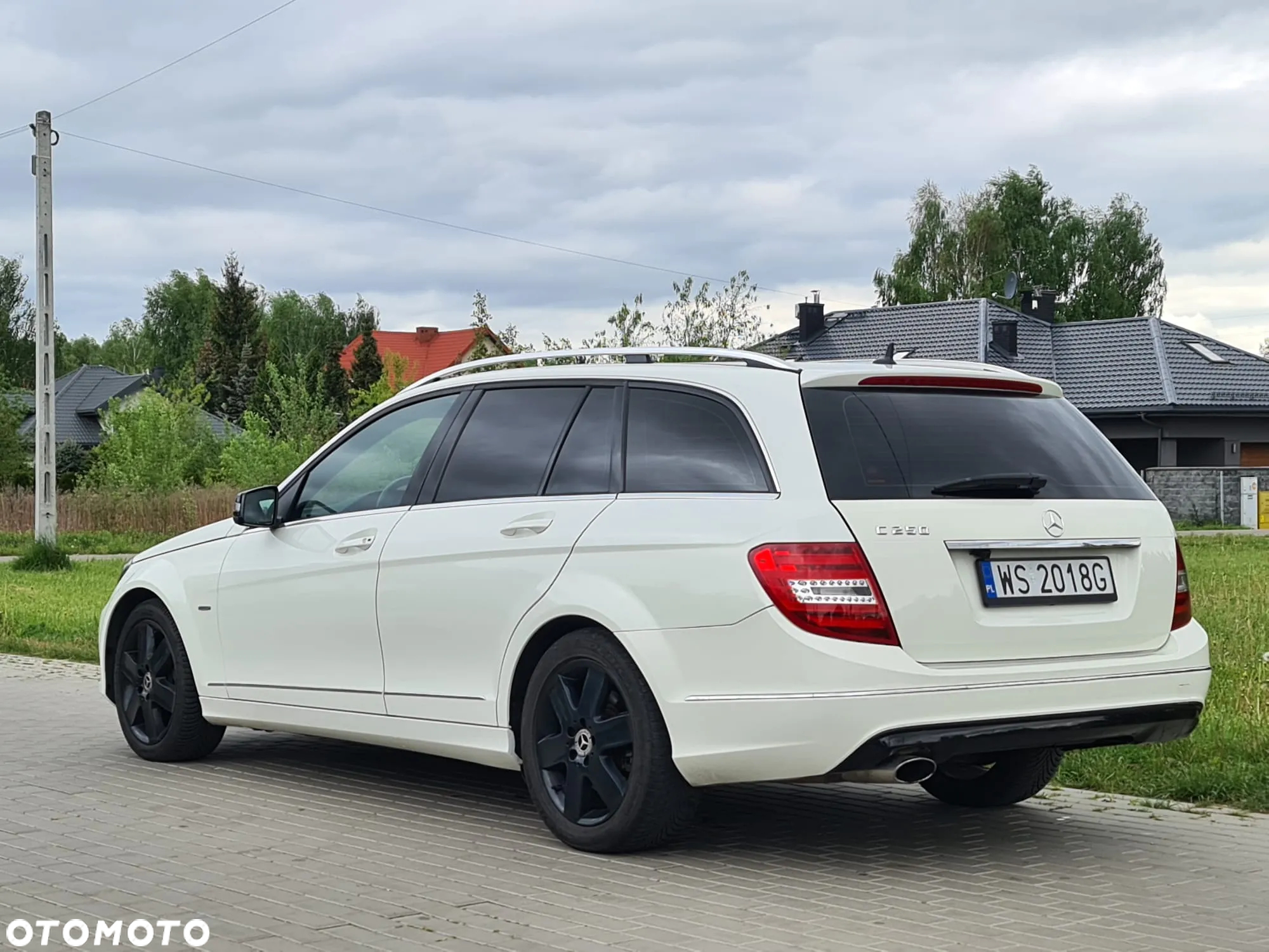 Mercedes-Benz Klasa C 250 CDI BlueEff Avantgarde - 23