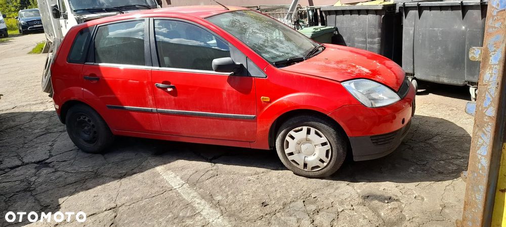 FORD FIESTA MK6  maska 44 - 6