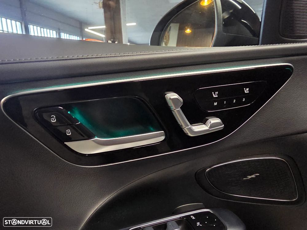 Mercedes-Benz C 300 e T 9G-TRONIC AMG Line - 8