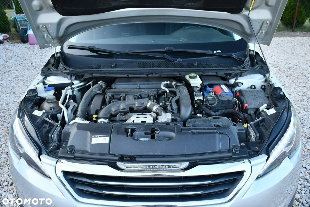 Peugeot 308 - 40