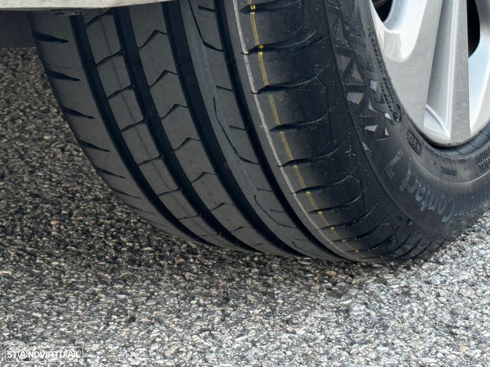 Toyota Auris Touring Sports 1.8 HSD Comfort+J17 - 14