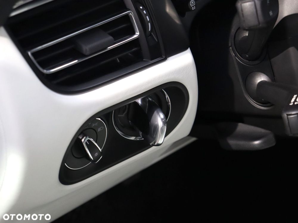 Porsche Macan T - 25