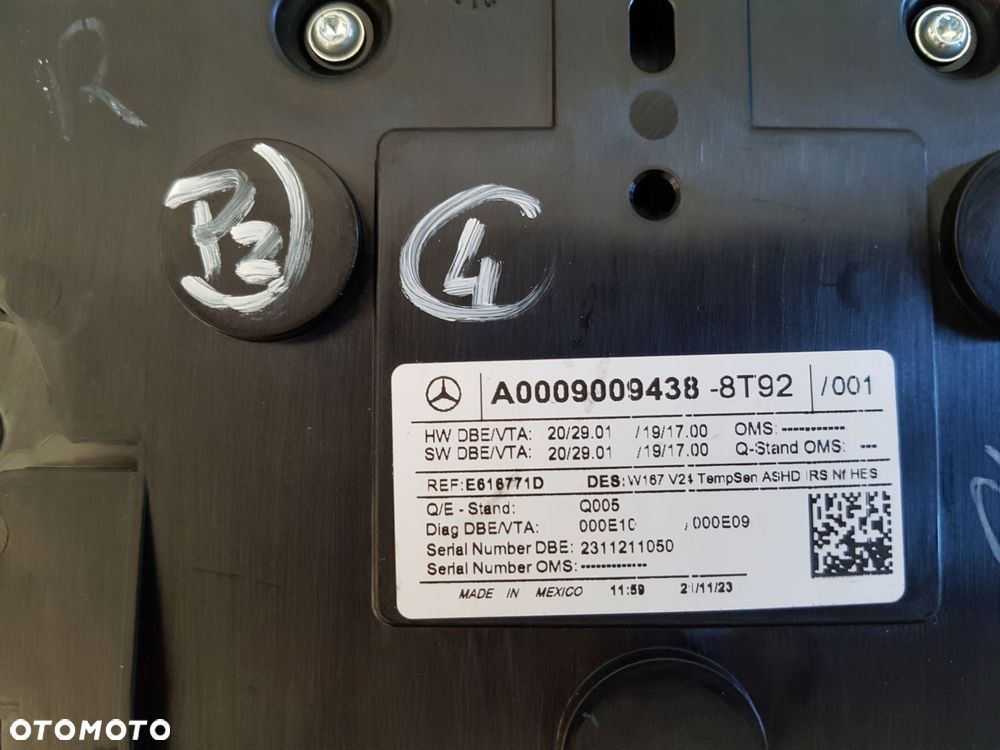 mercedes gls w 167 lampka oświetlenie wnętrza kabiny a0009009438-8t92 - 5