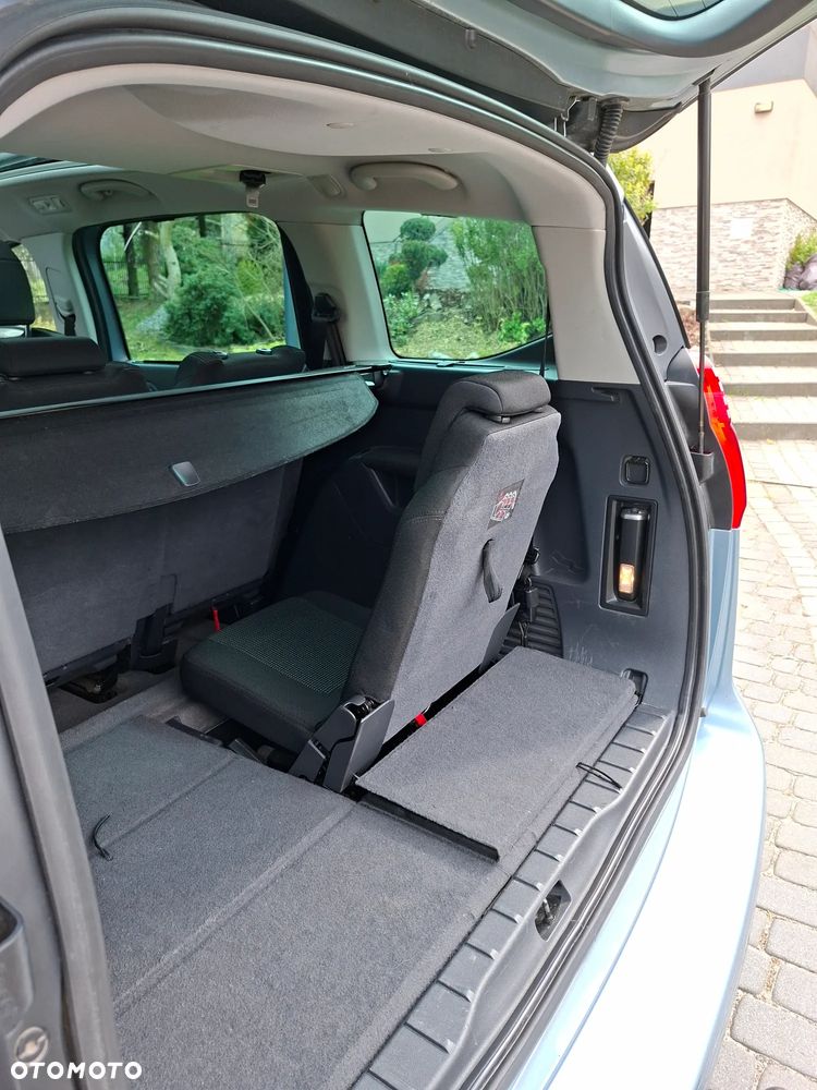 Peugeot 5008 - 10