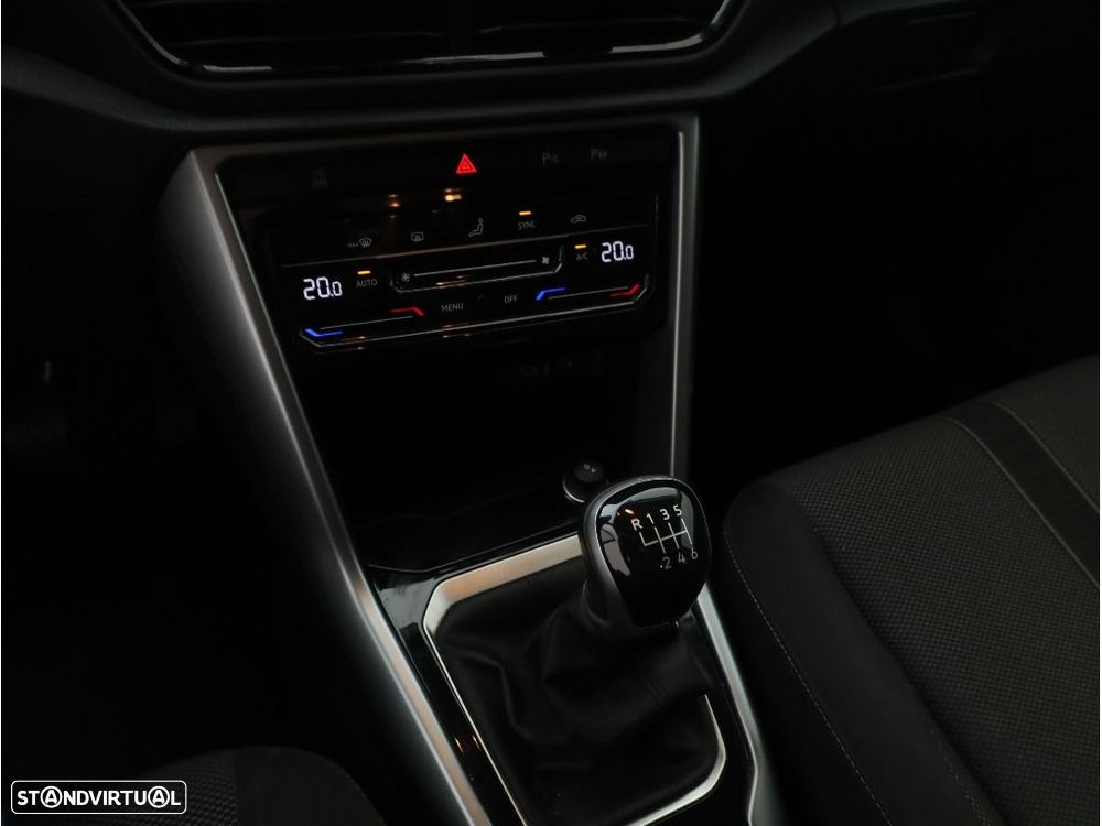 VW T-Roc 1.0 TSI Urban - 19