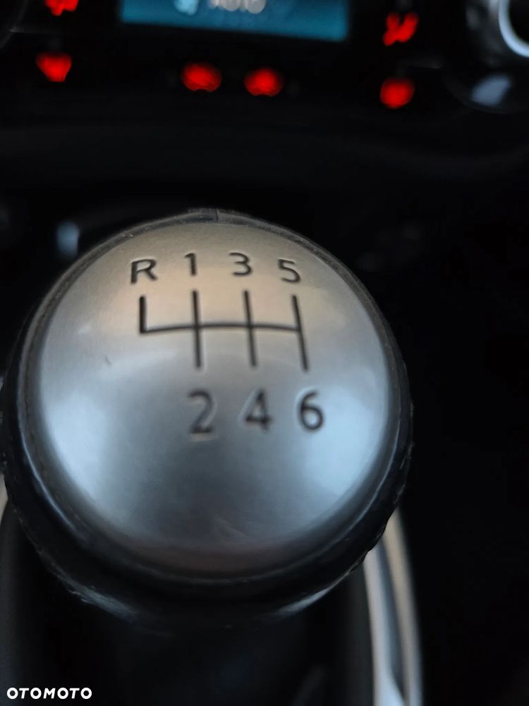 Nissan Juke 1.6 T Acenta - 10