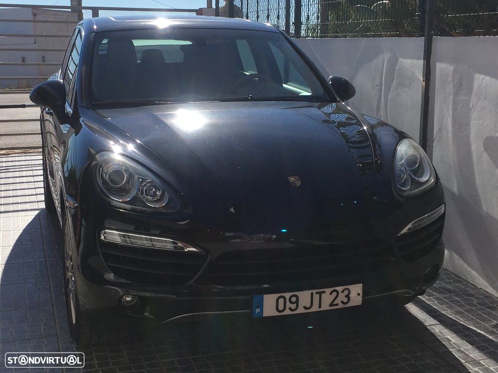 Porsche Cayenne S Hybrid - 3