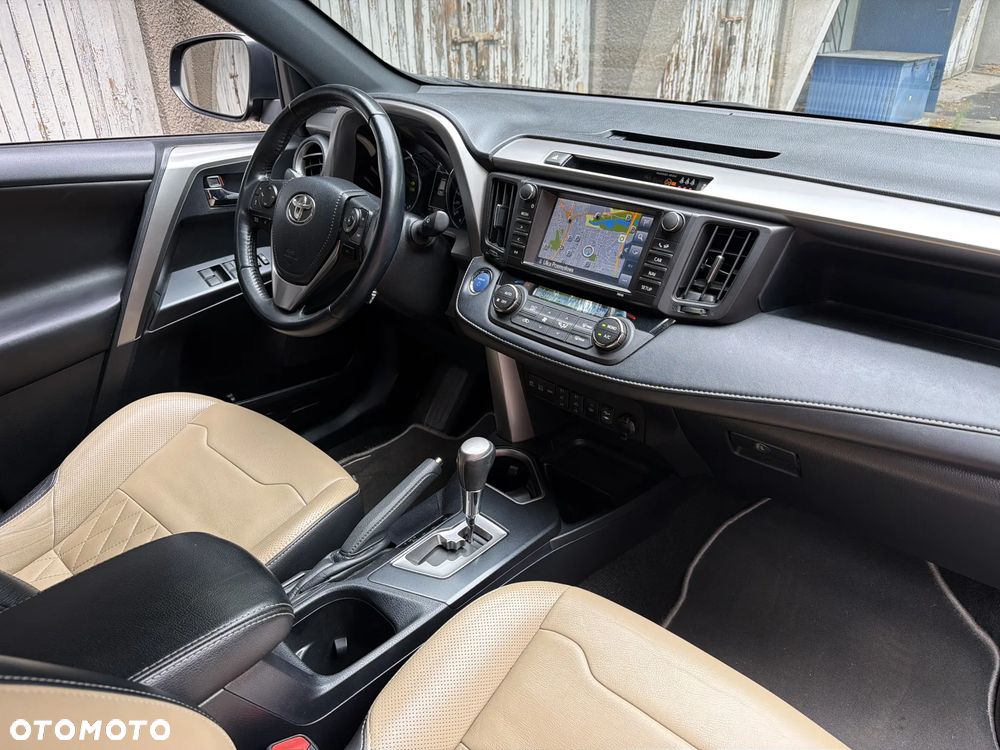 Toyota RAV4 Hybrid Selection 4x2 - 17
