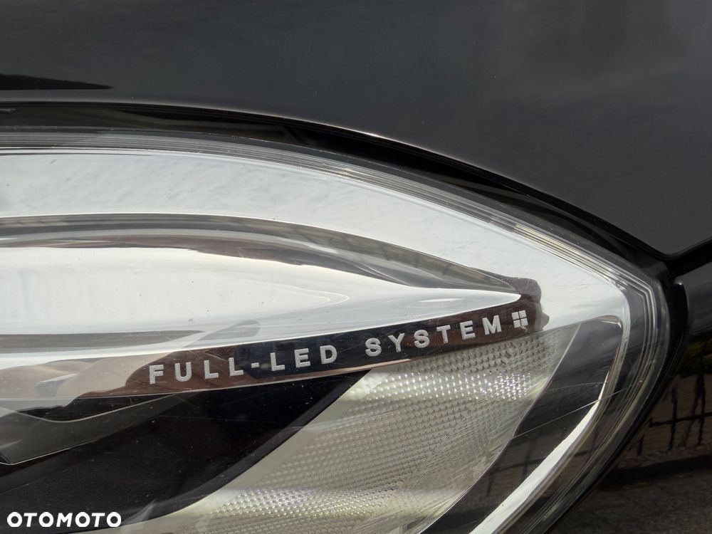 Volvo V40 Cross Country D2 Momentum - 25