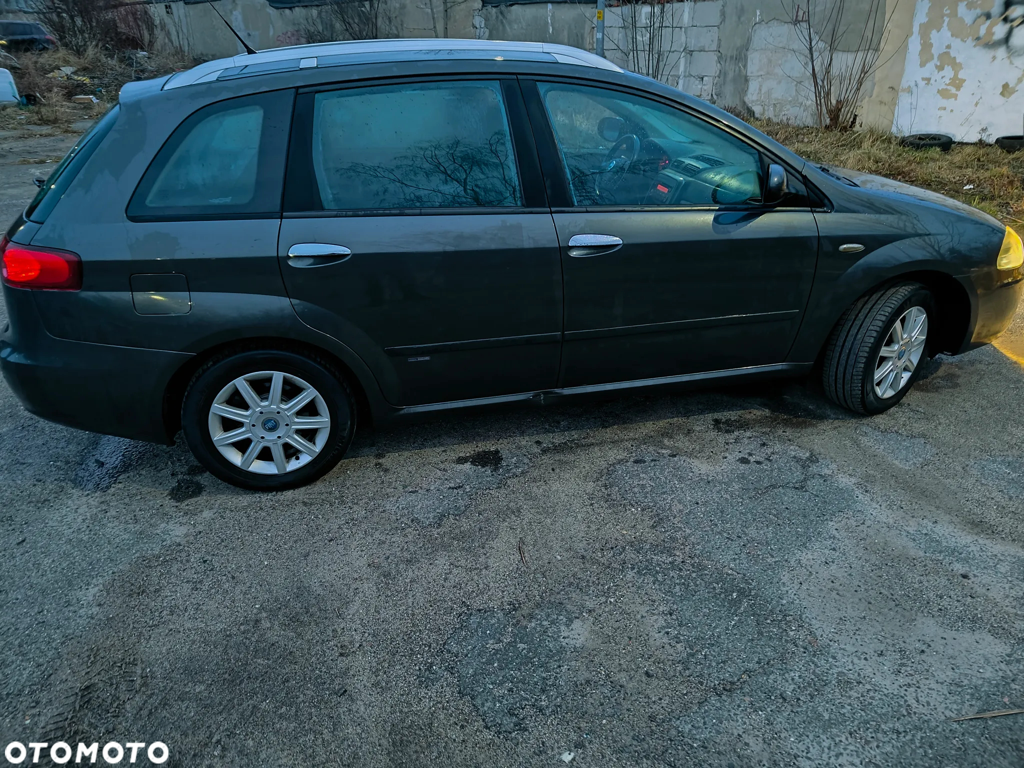Fiat Croma 1.8 16V Active - 16