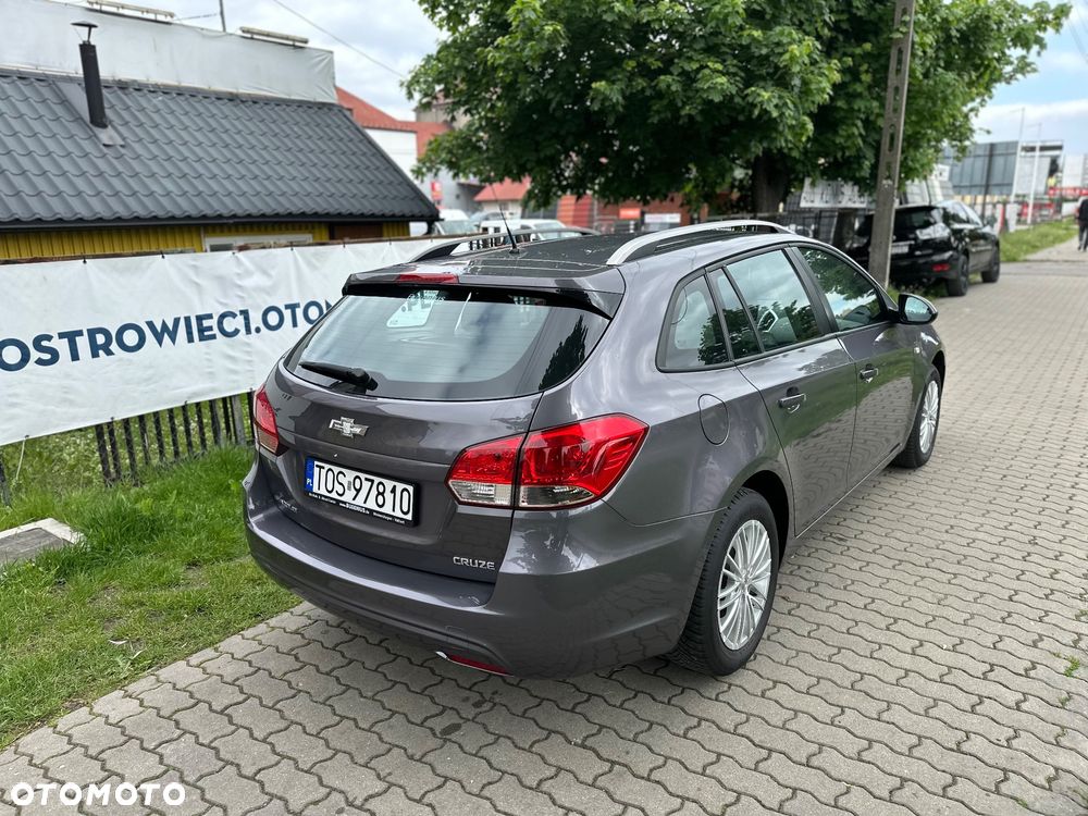 Chevrolet Cruze 1.6 LT - 5