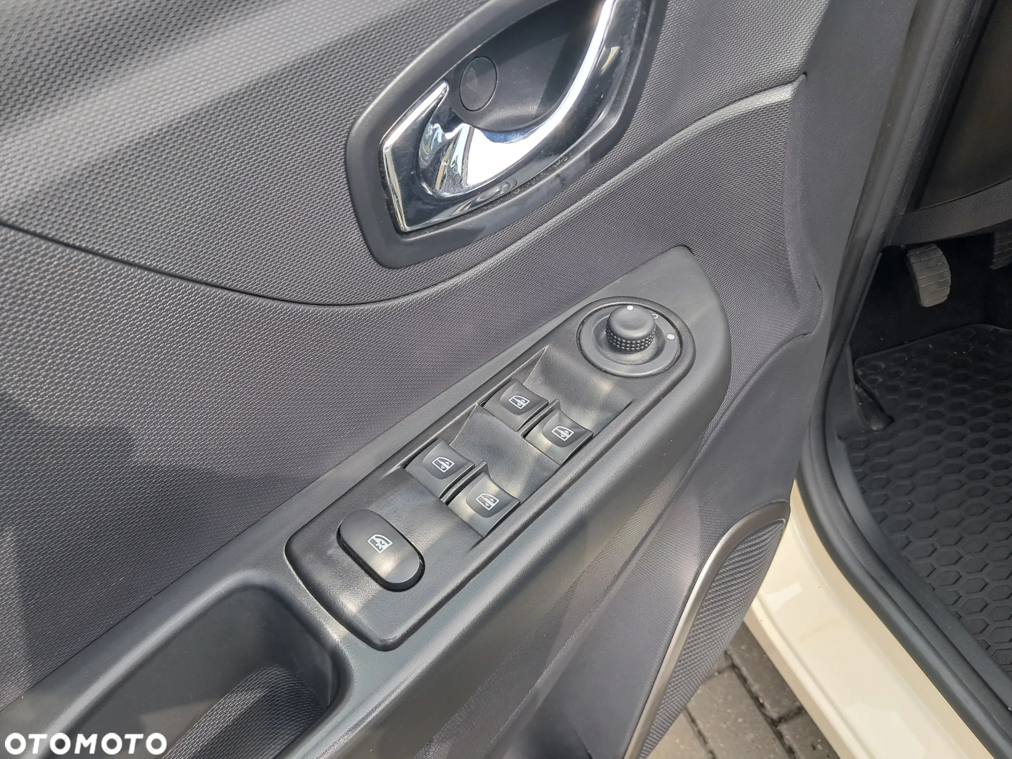 Renault Captur 0.9 Energy TCe Zen - 26