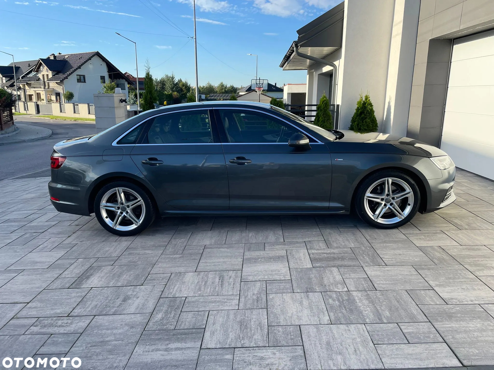 Audi A4 - 4