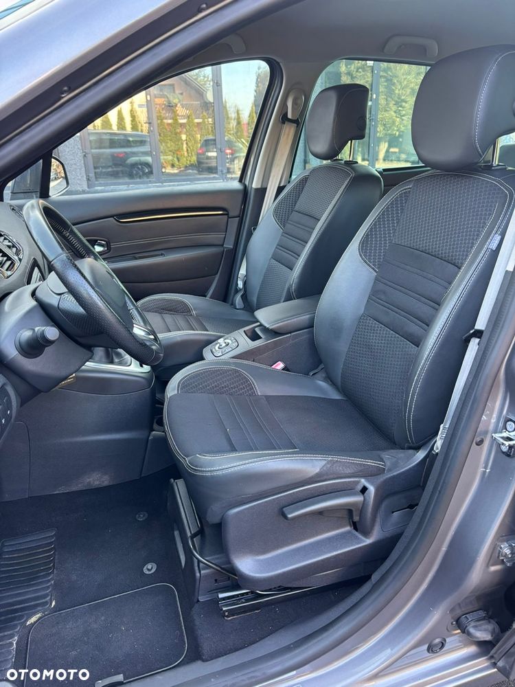 Renault Grand Scenic Energy dCi 130 Start & Stop Bose Edition - 11