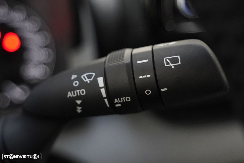 Toyota Yaris 1.0 VVT-i Comfort Plus - 17