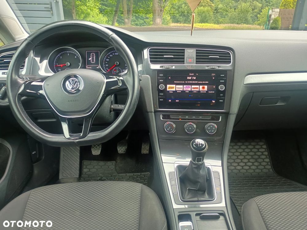 Volkswagen Golf 1.6 TDI BMT Comfortline - 10
