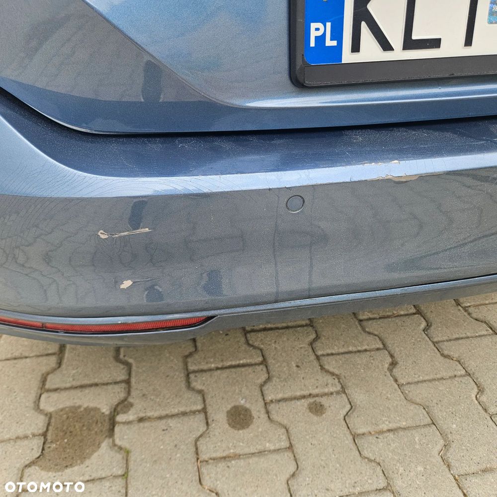 Volkswagen Passat 1.6 TDI BMT Comfortline - 12