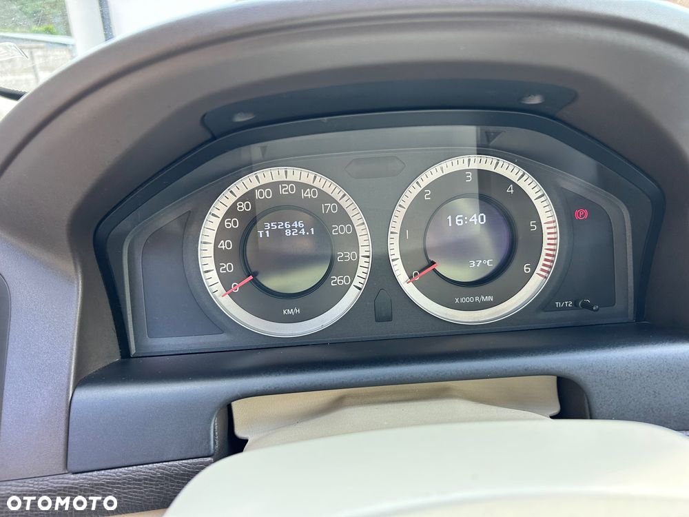 Volvo XC 60 D5 AWD Summum - 18