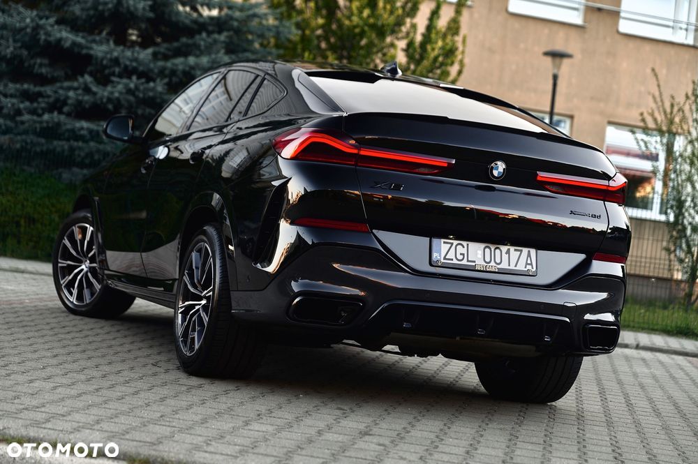 BMW X6 xDrive40d mHEV - 10