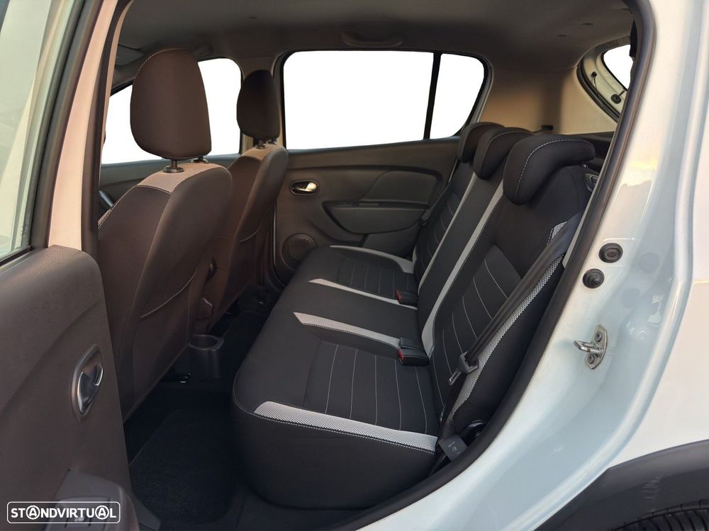 Dacia Sandero 0.9 TCe Stepway Bi-Fuel - 4