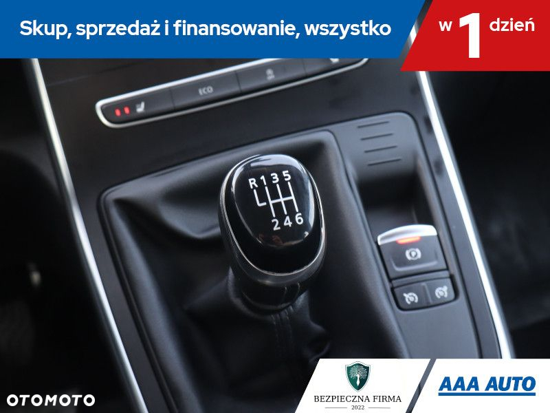 Renault Grand Scenic - 17