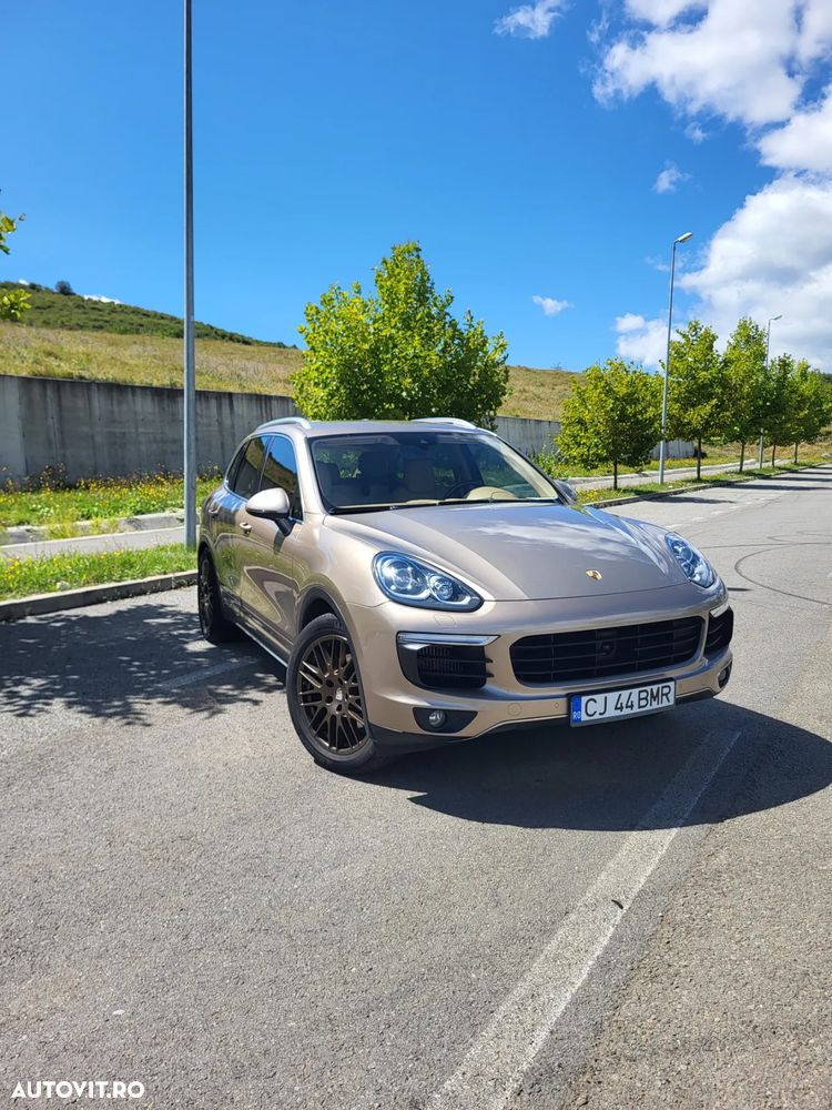 Porsche Cayenne 3.0 L - 1