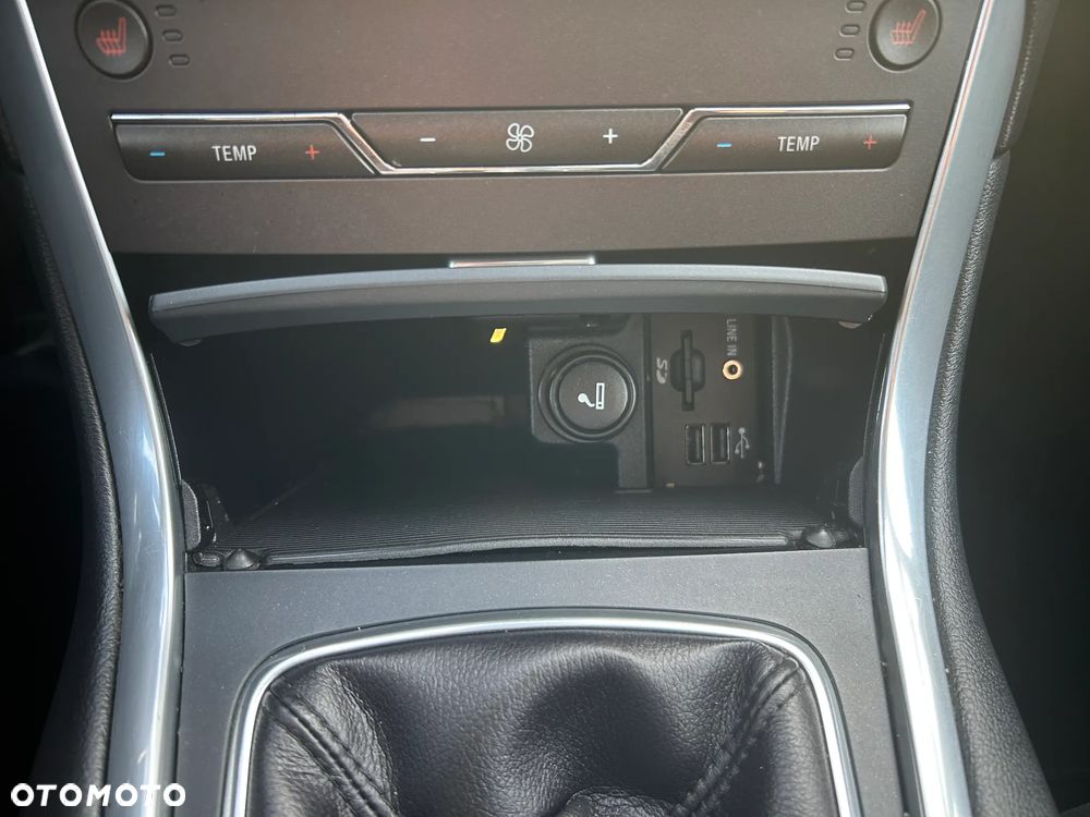 Ford S-Max 2.0 TDCi Titanium - 37