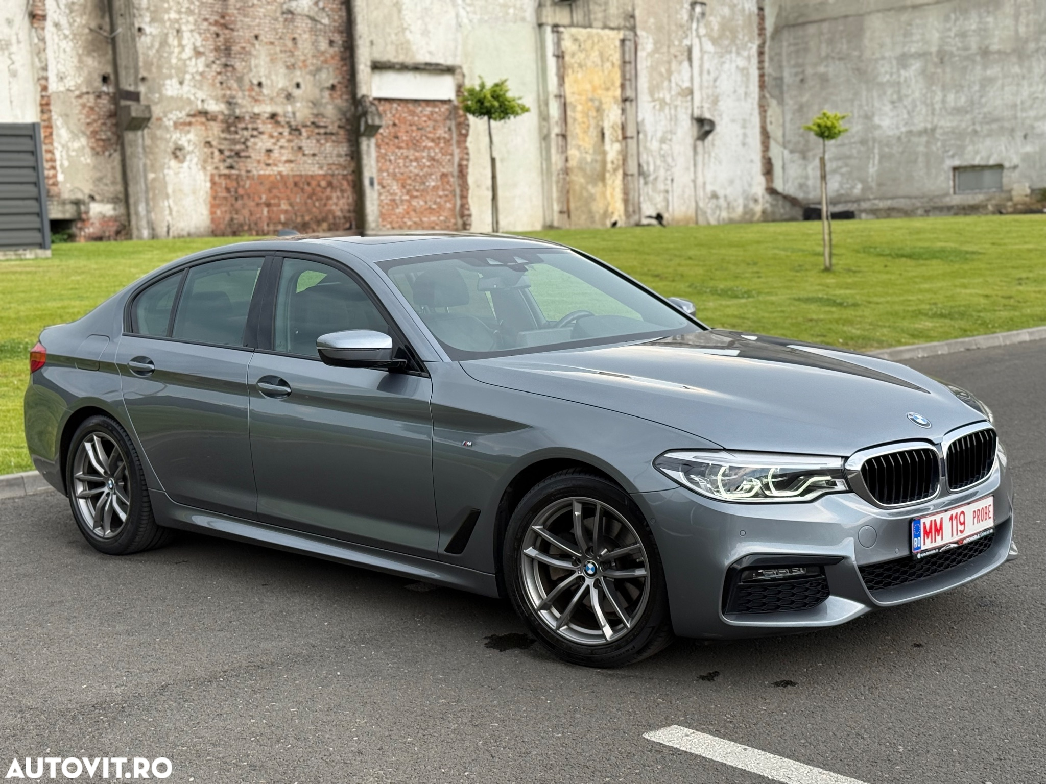 BMW Seria 5 520d Aut. M Sport Edition - 4