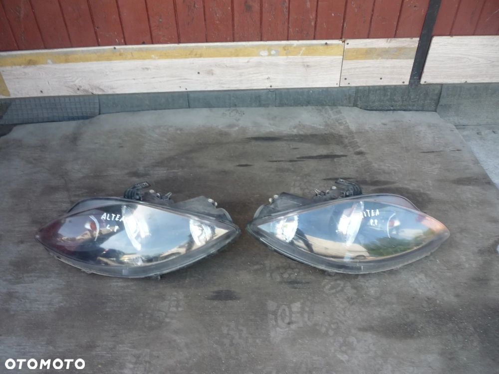 SEAT ALTEA LAMPA PRZEDNIA LEWA LUB PRAWA - 1