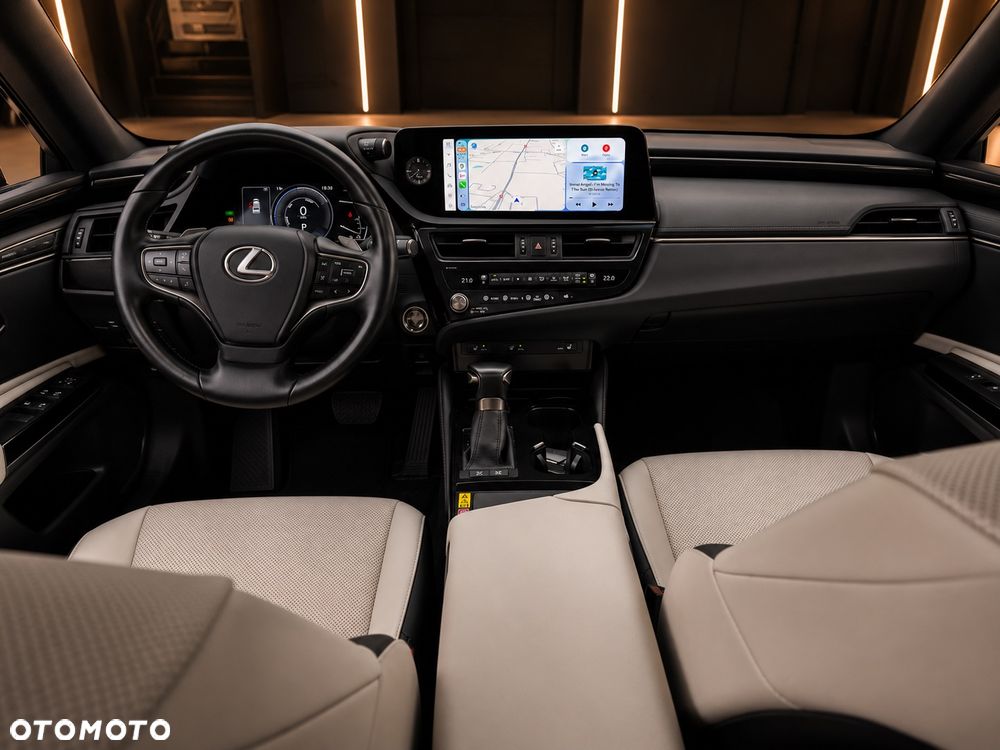 Lexus ES 300h Business Edition - 7
