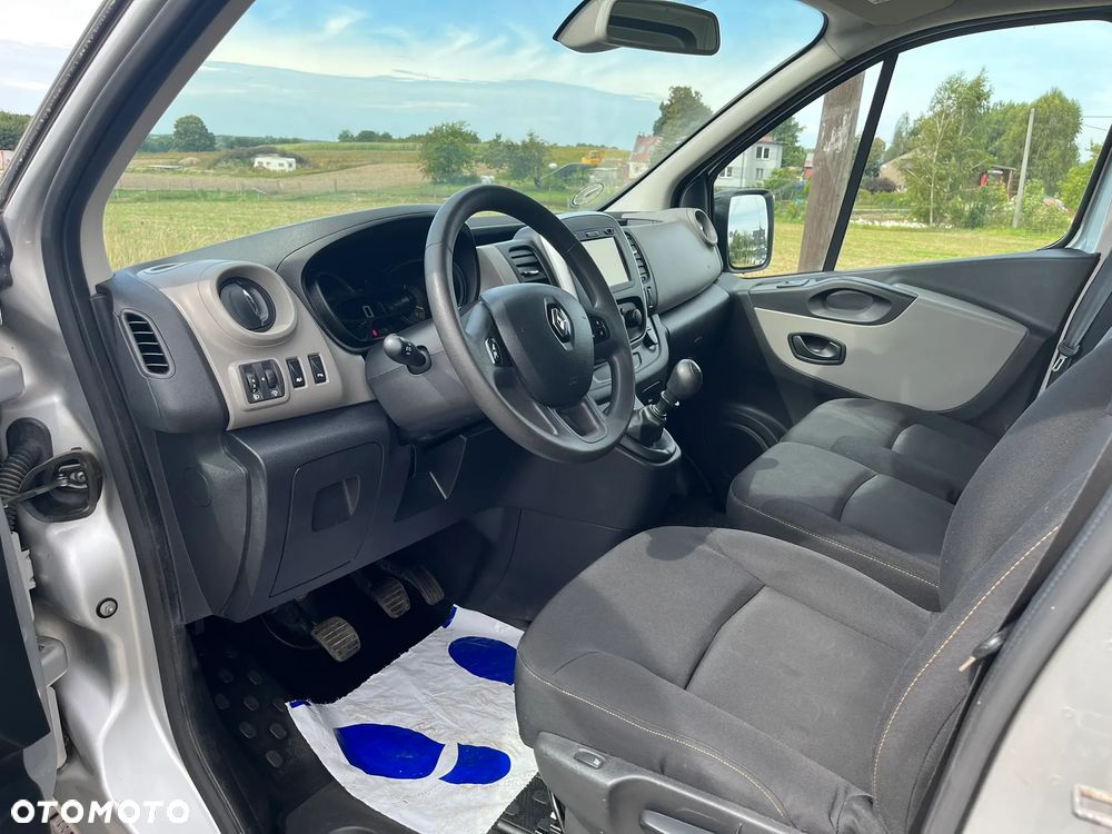 Renault Trafic - 8