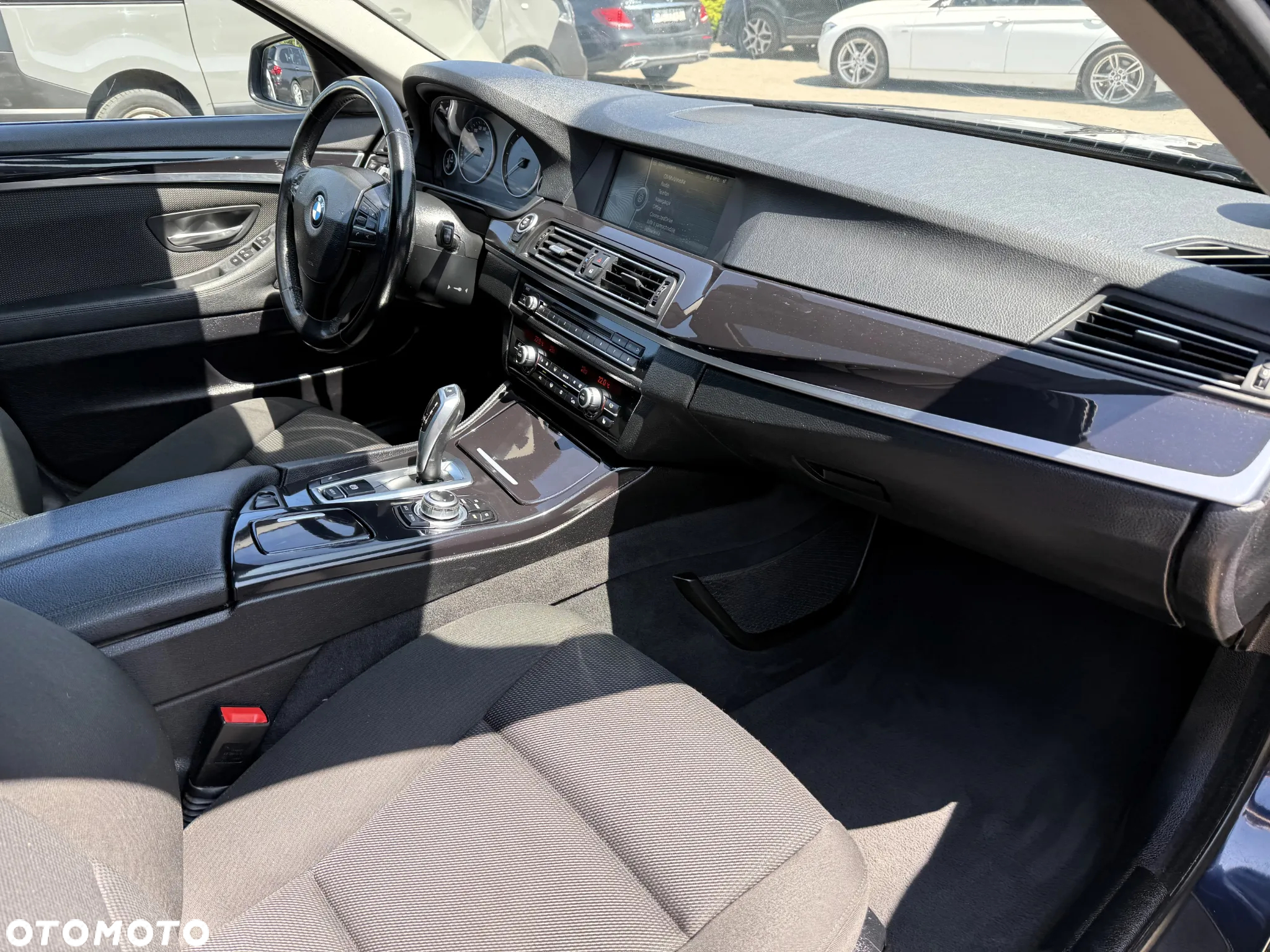 BMW Seria 5 520d Touring - 9