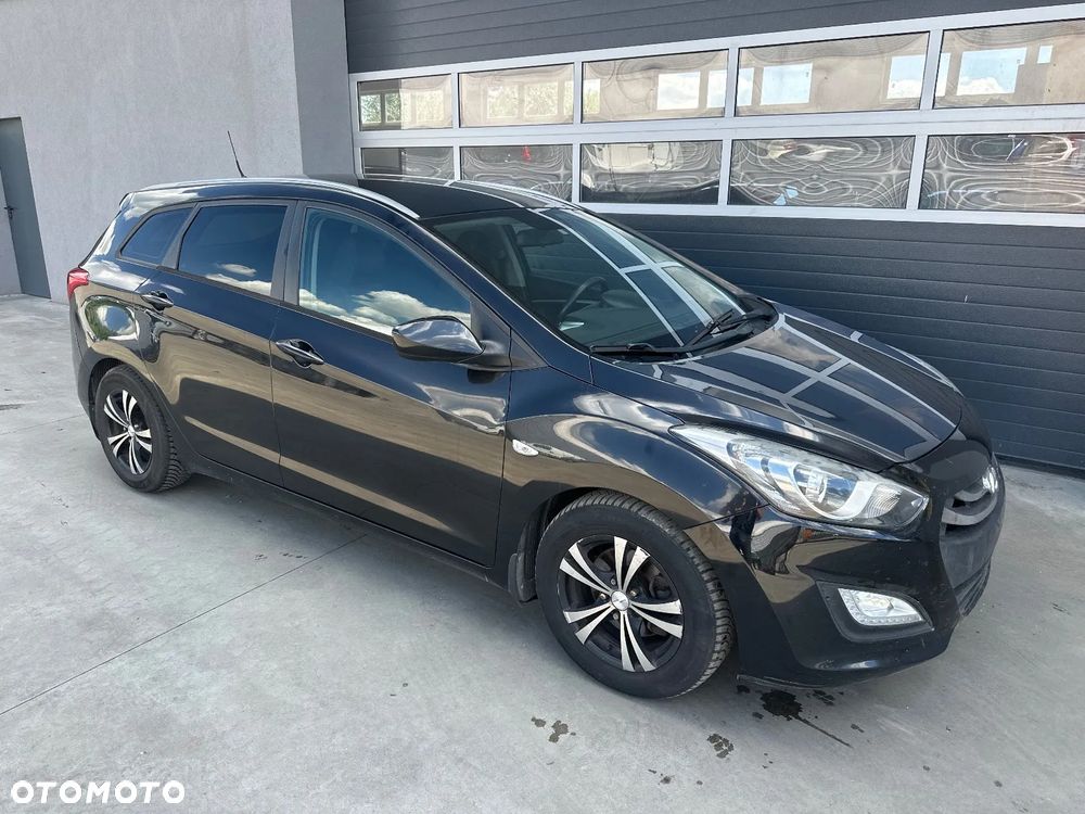 Hyundai i30 1.6 CRDi Classic + - 3